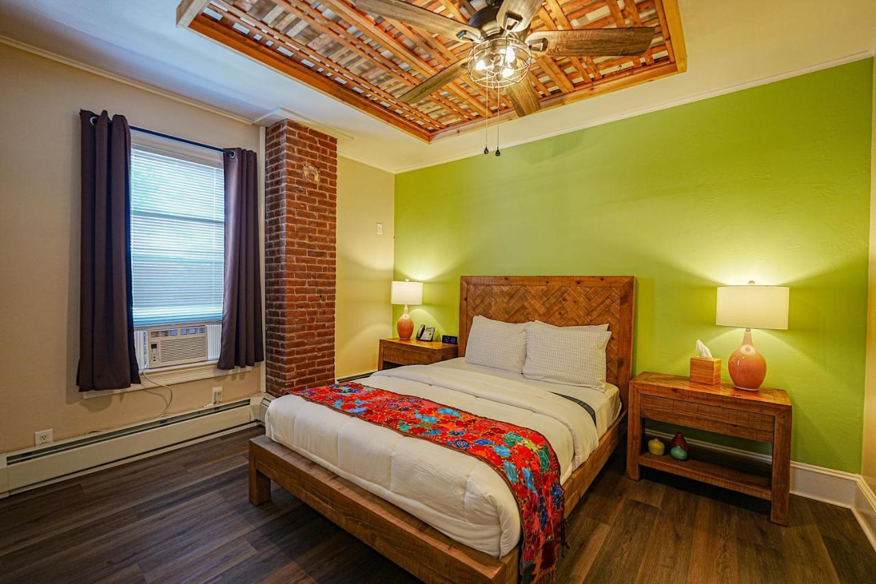 La Posada Milford Dış mekan fotoğraf